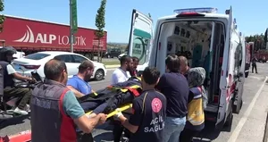 İtfaiye aracı devrildi: Çok sayıda yaralı var