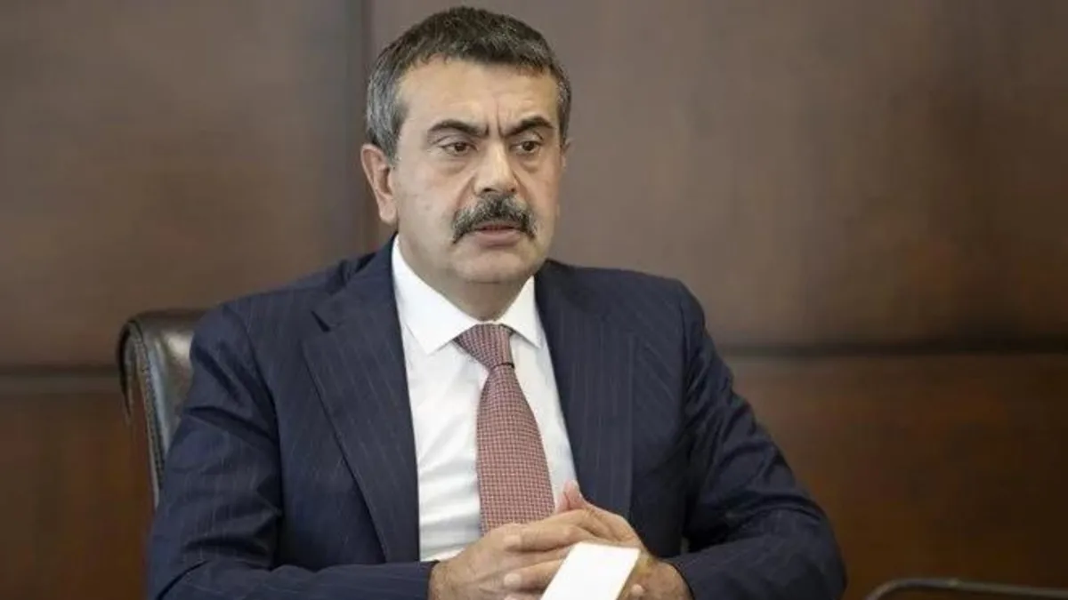 Milli Eğitim Bakanı Yusuf Tekin'den velilere özel okul zamlarıyla ilgili çağrı
