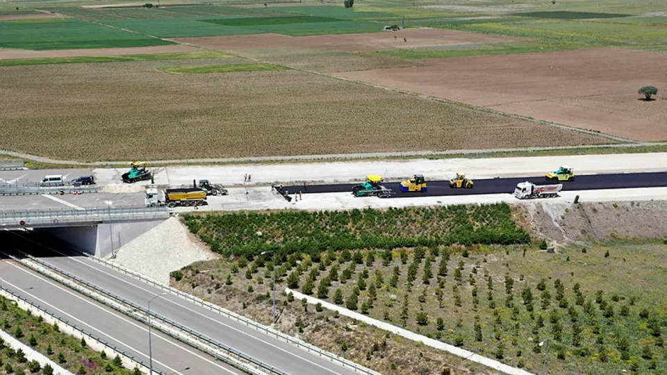 Ankara-Niğde Otoyolu'nda sona yaklaşıldı! Marmara Bölgesi'ni Akdeniz ve Güneydoğu Anadolu bölgelerine bağlayacak