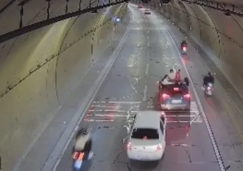 Kağıthane Tünel'inde trafiği tehlikeye atan magandalar yakalandı!