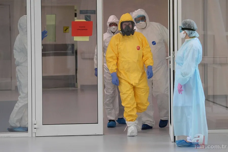 Putin'den riskli ziyaret! Koronavirüs hastalarını böyle ziyaret etti 10