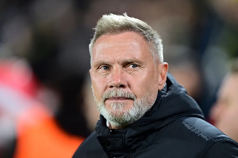 fenerbahce-maglubiyeti-sonrasi-finkten-hayal-kirikligi-yasiyoruz-1773001363078.jpeg Samsunspor teknik direktörü Fink: "Hayal kırıklığı yaşıyoruz" - 5