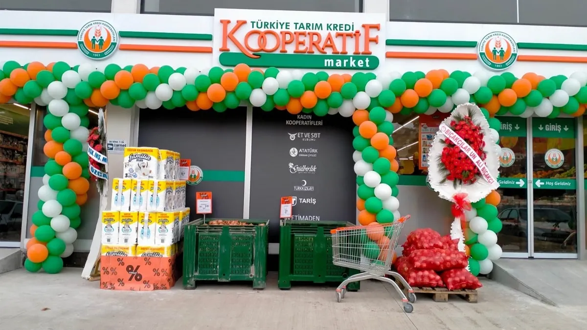 Tarım Kredi Market 26 Nisan indirimlerİ başladı! Kaşar Peynir 205.00 TL, Peynir 124.90 TL, Zeytin 139.00 TL, Kıyma 159,90 TL’den satışta