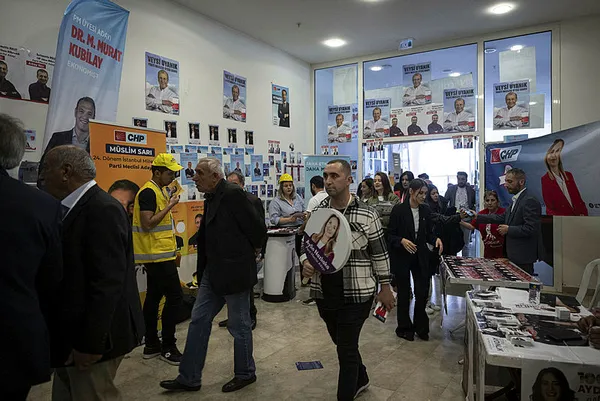 CHP kurultayında PM ve YDK seçiminde Özgür Özel ile Ekrem İmamoğlu arasında büyük pazarlık! Parti Meclisi hangi isimlerden oluşacak?