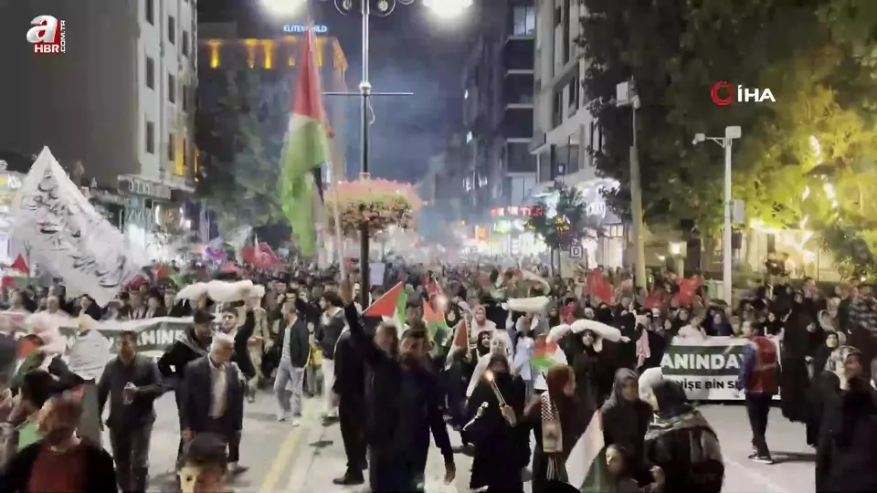 Van’da binlerce kişi Gazze için yürüdü