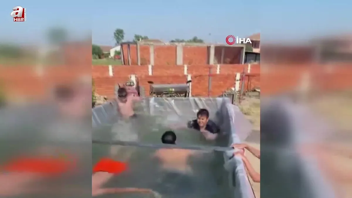 Kamyon kasasında havuz keyfi