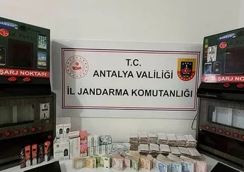 Antalya'da zehir tacirlerine operasyon: 79 şüpheli yakalandı