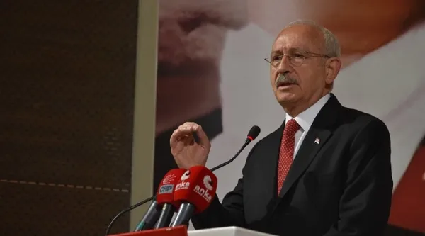 MHP Genel Başkanı Devlet Bahçeli Yunanistan’a yüklendi: Canınız denize dökülmek istiyorsa bize söyleyin alayınızı göndeririz!