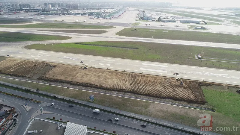 İstanbul'daki salgın hastanelerindeki çalışmalar gece de devam etti! Havadan böyle görüntülendi 15