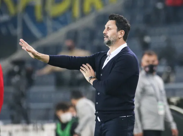 Fenerbahçe - Beşiktaş derbisi sonrası Erol Bulut’tan oyuncularına eleştiri