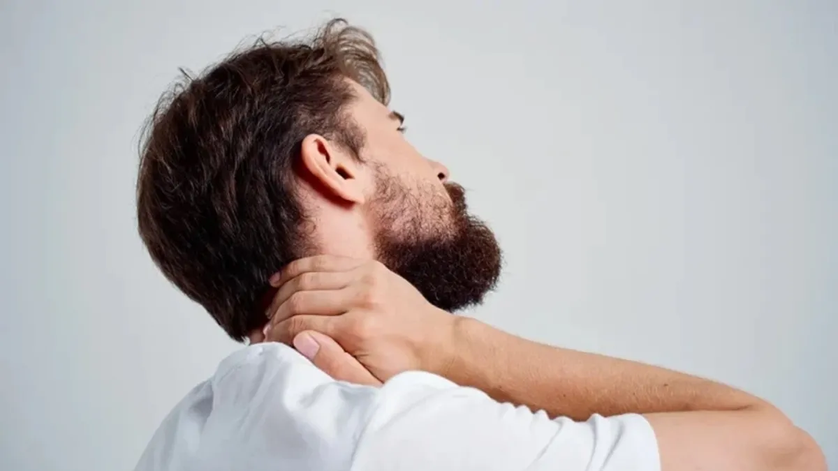 Boyun ağrısıyla uyanıyorsanız dikkat