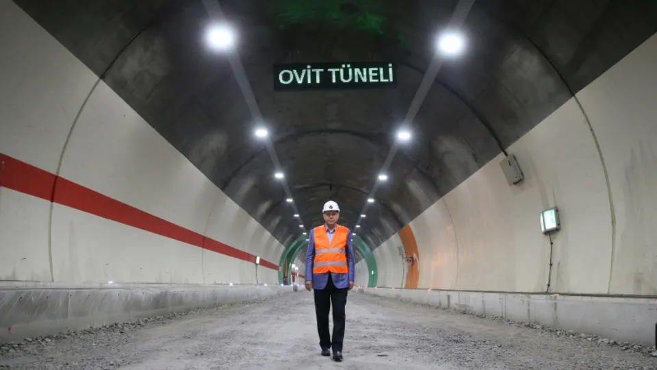 Ovit Tüneli ile yılda 15,5 milyon lira tasarruf sağlanıyor! 2023'te hedef 770 kilometre