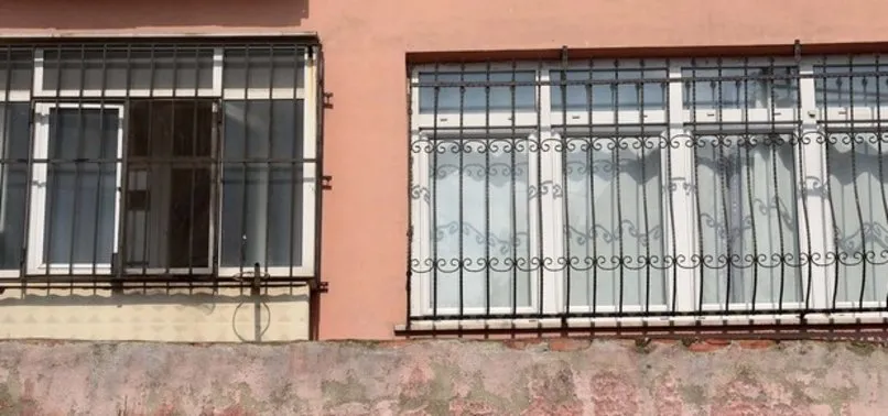 CANLI BOMBALAR KALDIKLARI EVE İKİNCİ DEMİR KAPI YAPTIRMIŞ