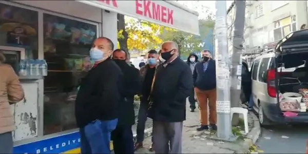 ekrem-imamoglu-ekmekler-nerede-250-gramlik-ekmek-icin-1-saat-19-dakikalik-eziyet-vatandasin-halk-ekmek-tepkisi-dinmiyor-1641934416611.jpg Ekrem İmamoğlu ekmekler nerede? 250 gramlık ekmek için 1 saat 19 dakikalık eziyet! Vatandaşın tepkisi dinmiyor - 4