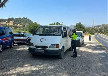 Aydın'da ekiplerden trafikte sıkı denetim