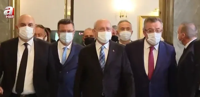 ak-partiden-kilicdarogluna-gayri-milli-tepkisi-boyle-bir-futursuzluk-olabilir-mi-1637910274190.jpg AK Parti’den Kılıçdaroğlu’na gayri milli tepkisi: Böyle bir fütursuzluk olabilir mi? - 7