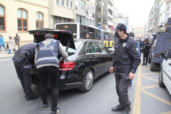 İstanbul ‘Yeditepe Huzur’ uygulaması! Güvenlik güçleri didik didik aradı! - 3