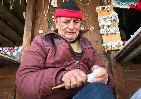 Eskişehir’de 60 senelik usta taş bulamadığı için eleman yetiştiremiyor! Avrupa’dan talep yağıyor