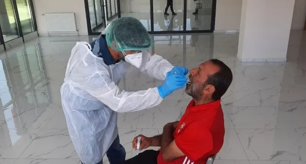 Son dakika: Bakan Koca duyurdu! Yurt dışından gelenlere test şartı getirildi