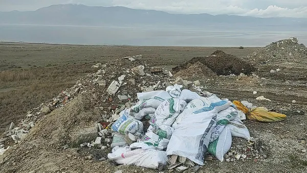 Burdur Gölü kenarında dehşete düşüren manzara! - 2