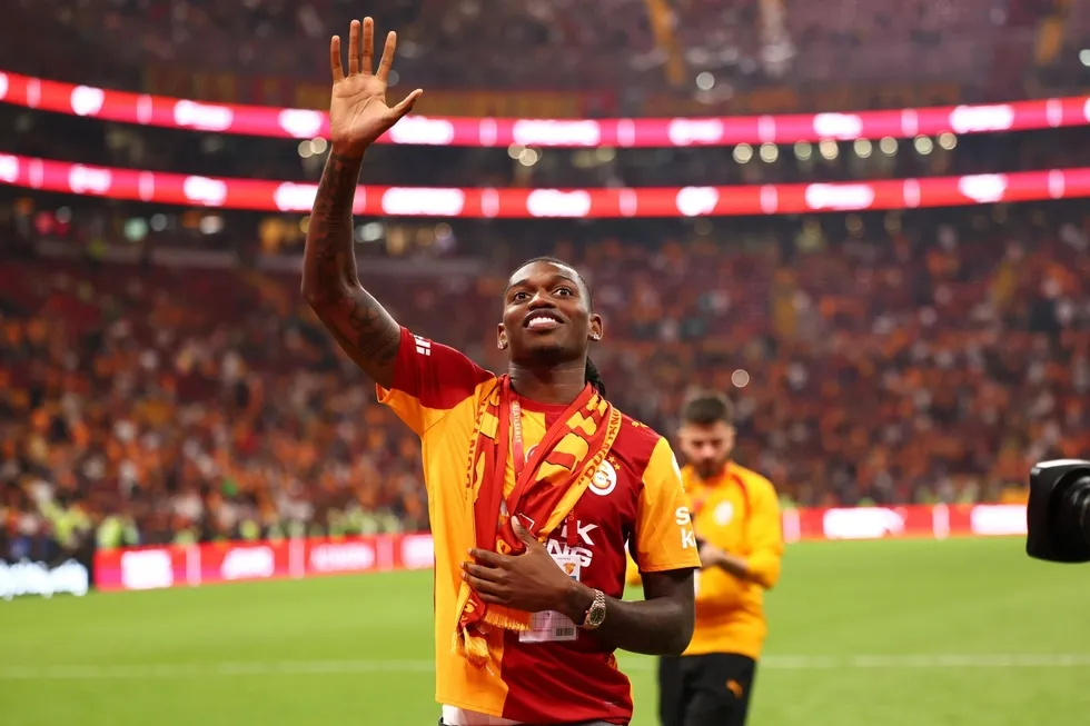 1788042337768.jpg George Gardi, Rafael Leao transferinin perde arkasını anlattı - 1