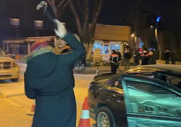 Çakarlı ışık cihazını oğluna vurarak parçaladı! Bursa'da bir garip çevirme hikayesi