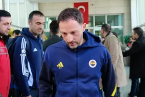 Fenerbahçede 12 ayrılık birden!