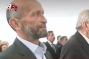 CHPnin adayı Erdem Gül İstiklal Marşını okumadı! İşte o görüntüler