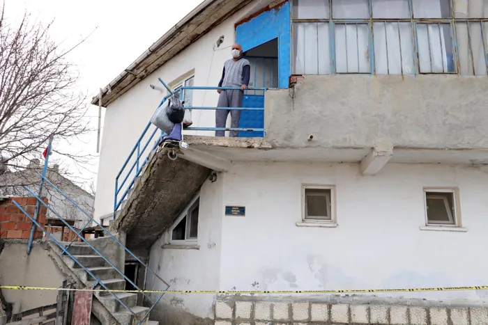 Eskişehir'de 'mutant virüs' paniği! Evler karantinaya alındı - 1