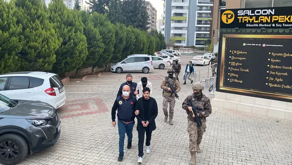 Mersin’de DEAŞ operasyonu: 2 zanlı yakalandı - 3