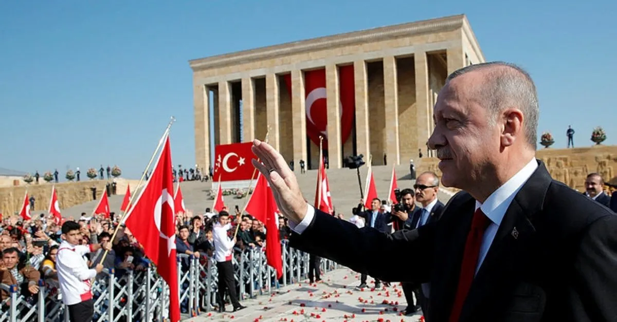 Son dakika: Başkan Erdoğan'a Anıtkabir'de sevgi seli: Türkiye seninle gurur duyuyor |Video izle flaş haber - AHaber Son Dakika Video İzle