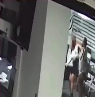 CHP'li Şişli Belediye Meclis Üyesi Yasin Özcan'dan kadına feci şiddet - 1