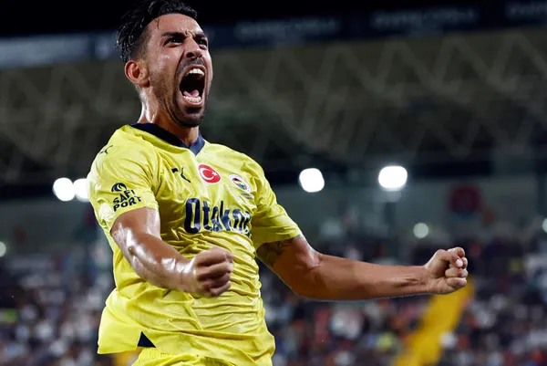 Fenerbahçe-Başakşehir maçı canlı anlatım izle | İsmail Kartal'dan ilk 11 rotasyonu - 2