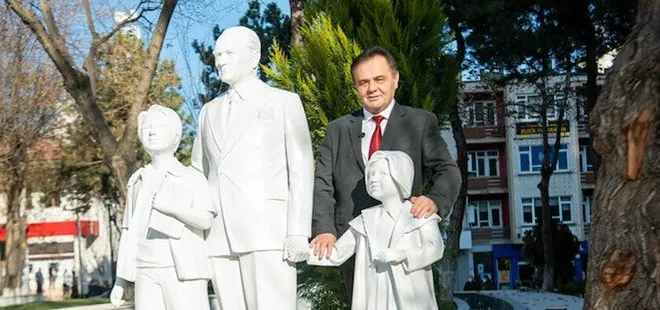 Son dakika | CHP’li Bilecik Belediyesi’nde gündem hala heykel: Boyutları birebir yapılmıştır