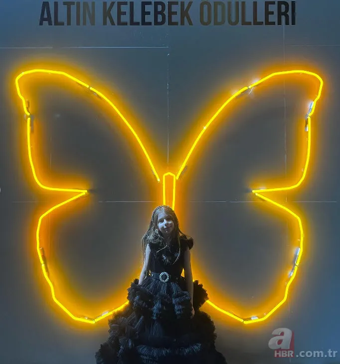 Bir Küçük Gün Işığı’nın minik yıldızı Azra Aksu’ya bir ödül daha! ‘En iyi’ seçildi 7