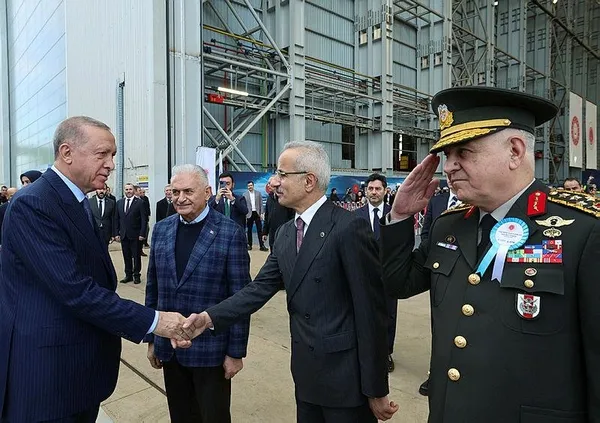 Donanmada gurur günü! Başkan Erdoğan da katıldı | Mavi Vatan’a taze kan: TCG Derya