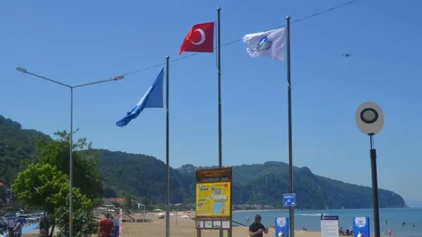 turkiye-turizmde-yine-zirvede-mavi-bayrakli-plaj-sayisi-531e-cikti-1653028038979.jpg Türkiye turizmde yine zirvede! Mavi Bayrak’lı plaj sayısı 531’e çıktı - 2
