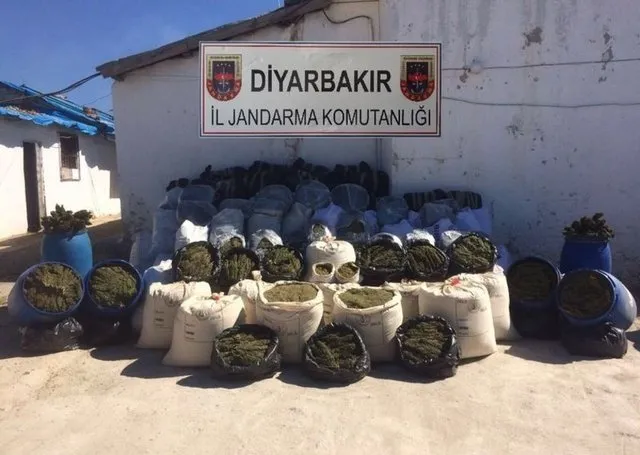 Diyarbakır’da PKK’ya uyuşturucu darbesi