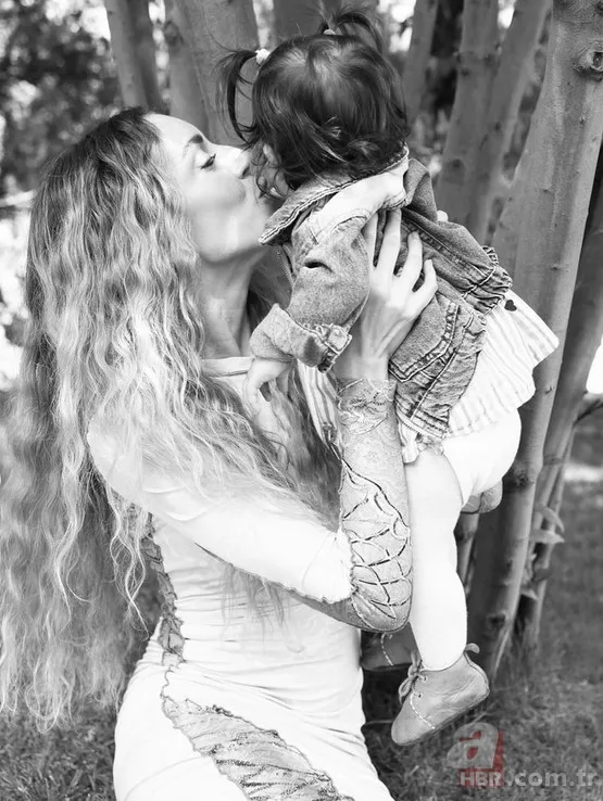 Kenan İmirzalıoğlu'nun minik kızı Leyla'ya bakın! Güzel anne Sinem Kobal'ın paylaşımı beğeni topladı! "İki bebek..." 5