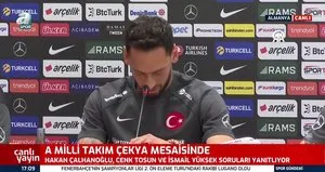 Çalhanoğlu basın toplantısında duygulandı!