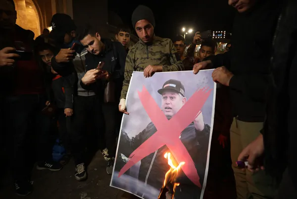 İsveç’te Kur’an-ı Kerim yakan İslam düşmanı Rasmus Paludan’dan yeni tehdit! Rusya Büyükelçiliği önünde de yakabilirim