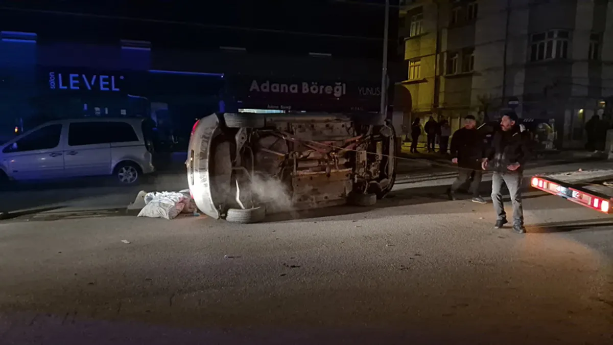 Eskişehir'de alacak verecek kavgası kanlı bitti: 2 yaralı