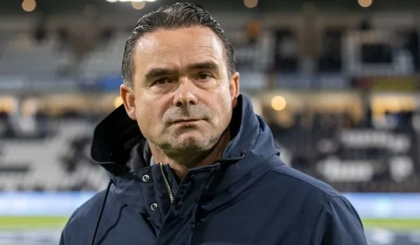Marc Overmars'tan kötü haber! Efsane isim hastaneye kaldırıldı - 2