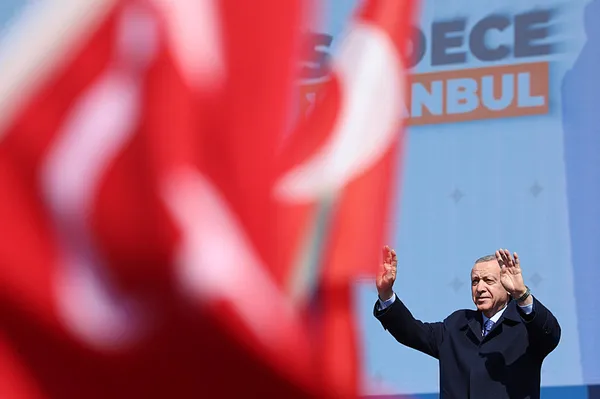 baskan-erdogan-istanbul-mitinginde-konustu-istanbulu-chp-zulmunden-kurtarmaliyiz-saglam-aday-saglam-adam-kurum-1711285862436.jpeg Başkan Erdoğan İstanbul mitinginde konuştu: İstanbul'u CHP zulmünden kurtarmalıyız | Sağlam aday sağlam adam: Kurum ile yeni bir dönemi başlatacağız - 12