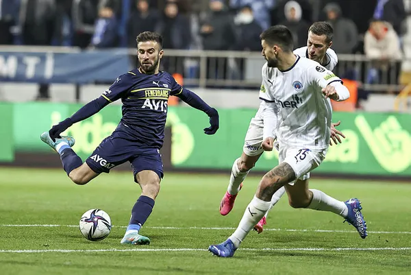 Kasımpaşa: 1 - Fenerbahçe: 2 MAÇ SONUCU | Kanarya son nefeste kazandı