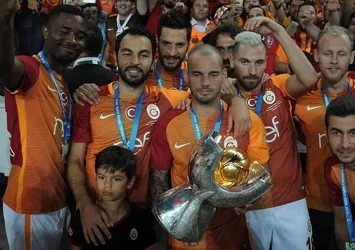 Galatasaray'da futbolcuların cezası siliniyor!
