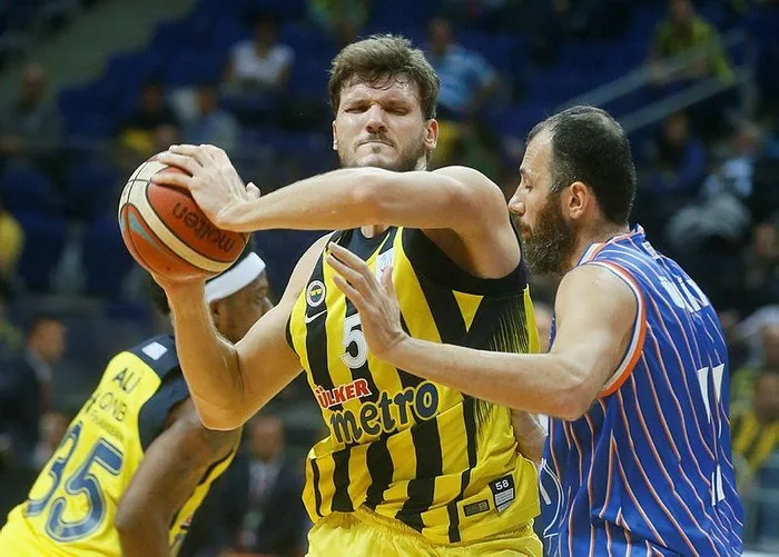 milli-basketbolcu-baris-hersek-dolandirildi-kiralik-arac-yalaniyla-vurgun-1721972696293.jpeg Milli basketbolcu Barış Hersek dolandırıldı! Kiralık araç yalanıyla vurgun - 1