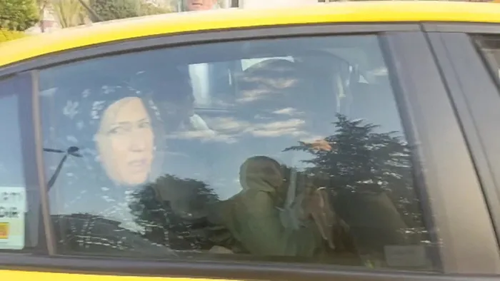 Halk otobüsleri kontak kapattı vatandaşlar duraklarda bekledi (AHABER)