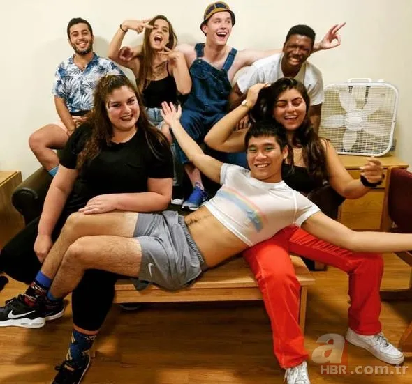 Demet Akalın ‘Okan ve kurt’ dövmelerini soran takipçisine bakın ne cevap verdi! 19