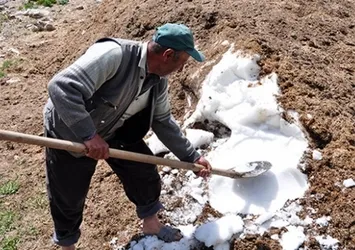 Susuzluğu 200 yıldır 'kar bastırarak' çözüyorlar